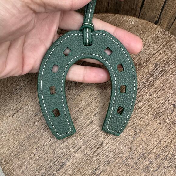 Western Purse Charm Horseshoe Bag Charm Army Green Keychain Flair - Picture 4 of 4